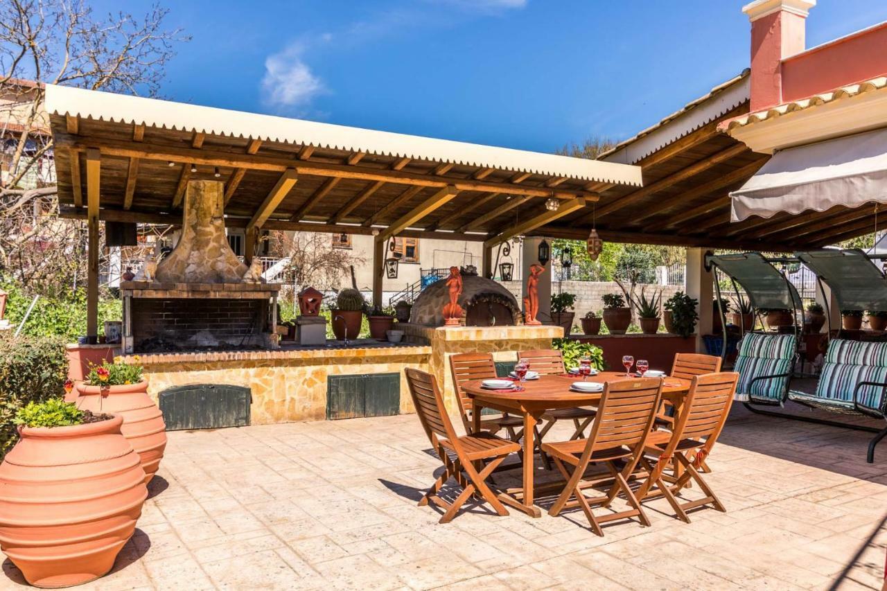 Antonela Sunshine Apartment By Corfu Escapes Pérama Kültér fotó
