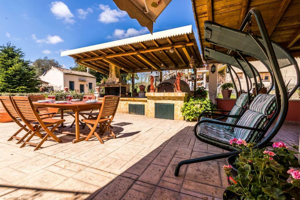 Antonela Sunshine Apartment By Corfu Escapes Pérama Kültér fotó